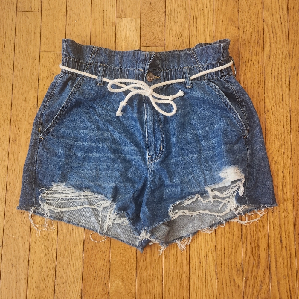 AEO Mom Shorts Paperbag Waist Distressed Size 12
